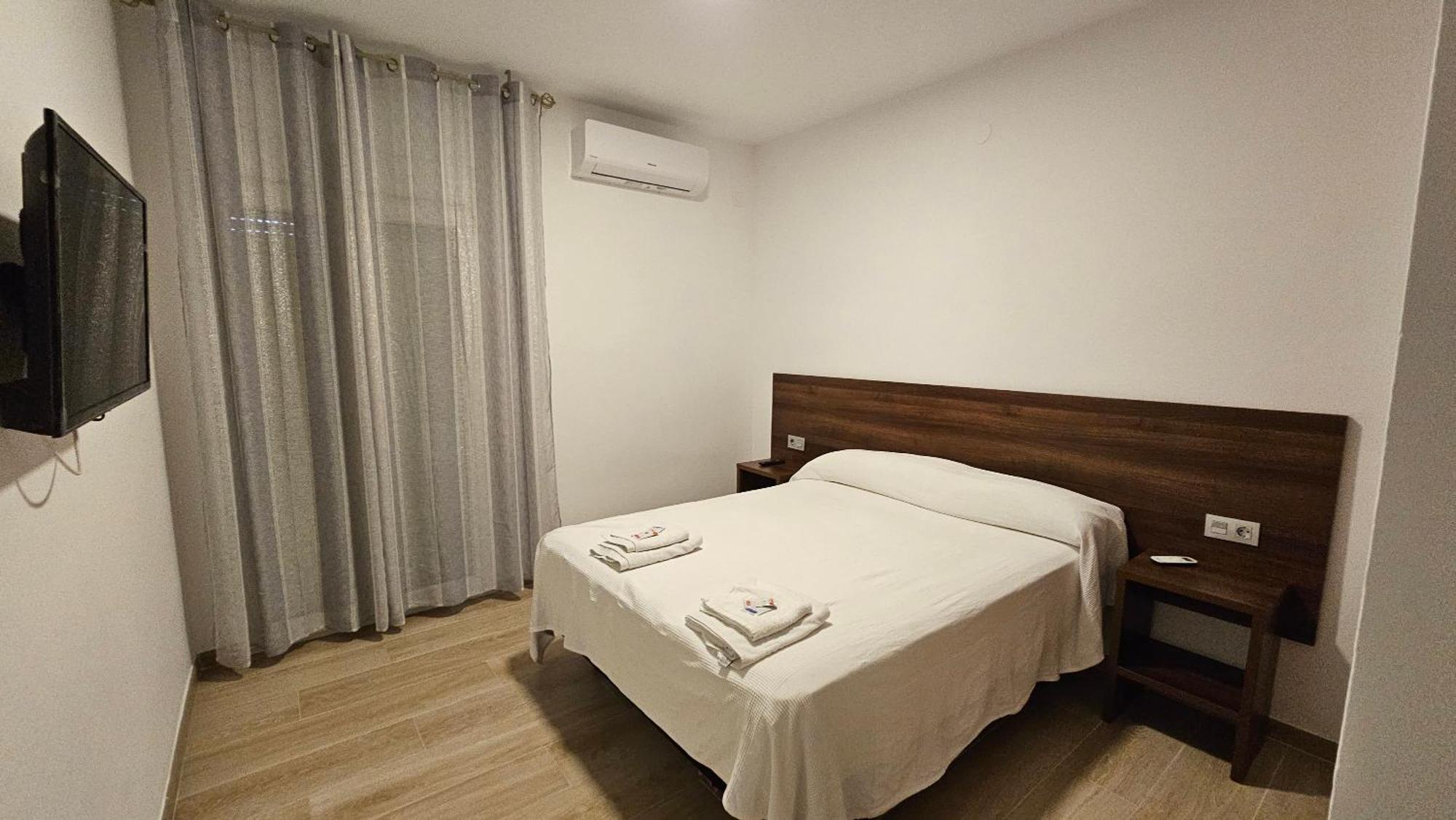 Hostal Restaurante El Cruce Padul Dış mekan fotoğraf